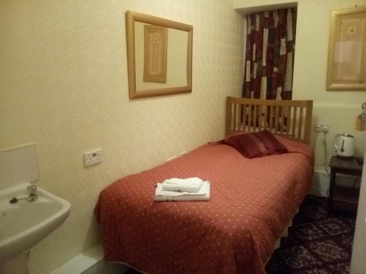 אדינבורו Averon Guest House מראה חיצוני תמונה
