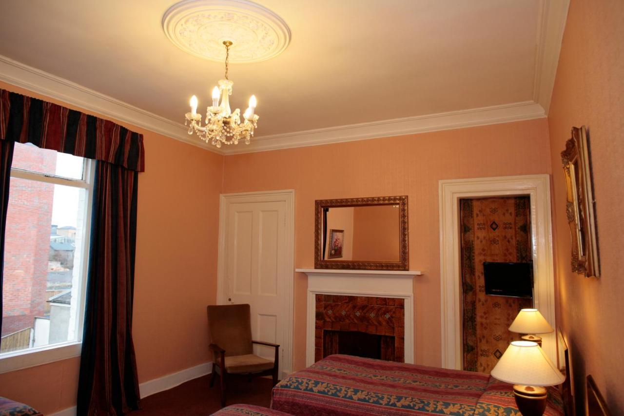 אדינבורו Averon Guest House מראה חיצוני תמונה