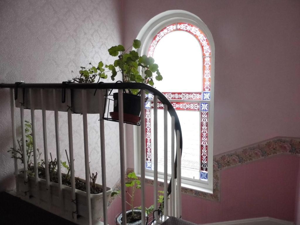 אדינבורו Averon Guest House מראה חיצוני תמונה