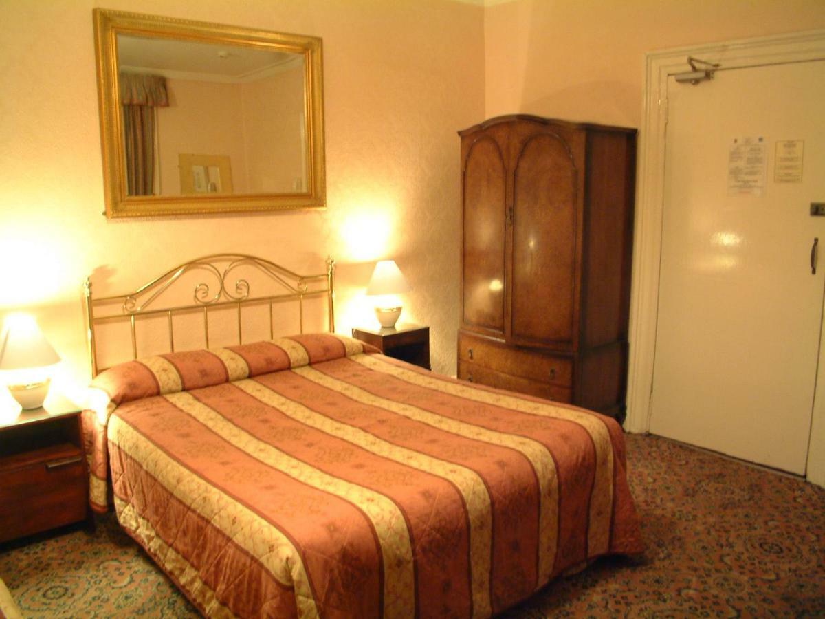 אדינבורו Averon Guest House מראה חיצוני תמונה